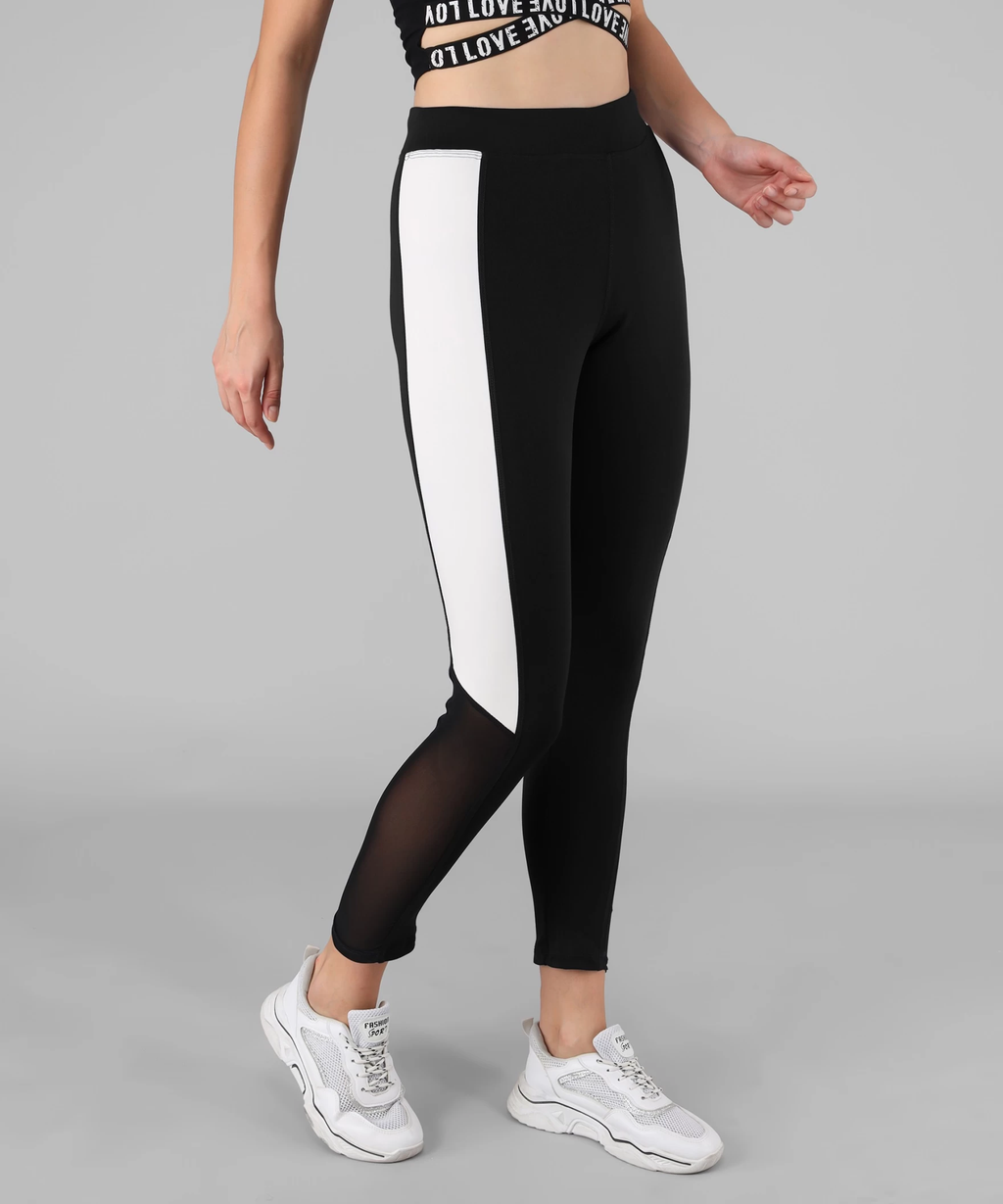 White-Stripped Black legging